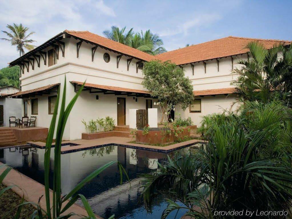 Lemon Tree Amarante Beach Resort, Goa Candolim Exterior foto